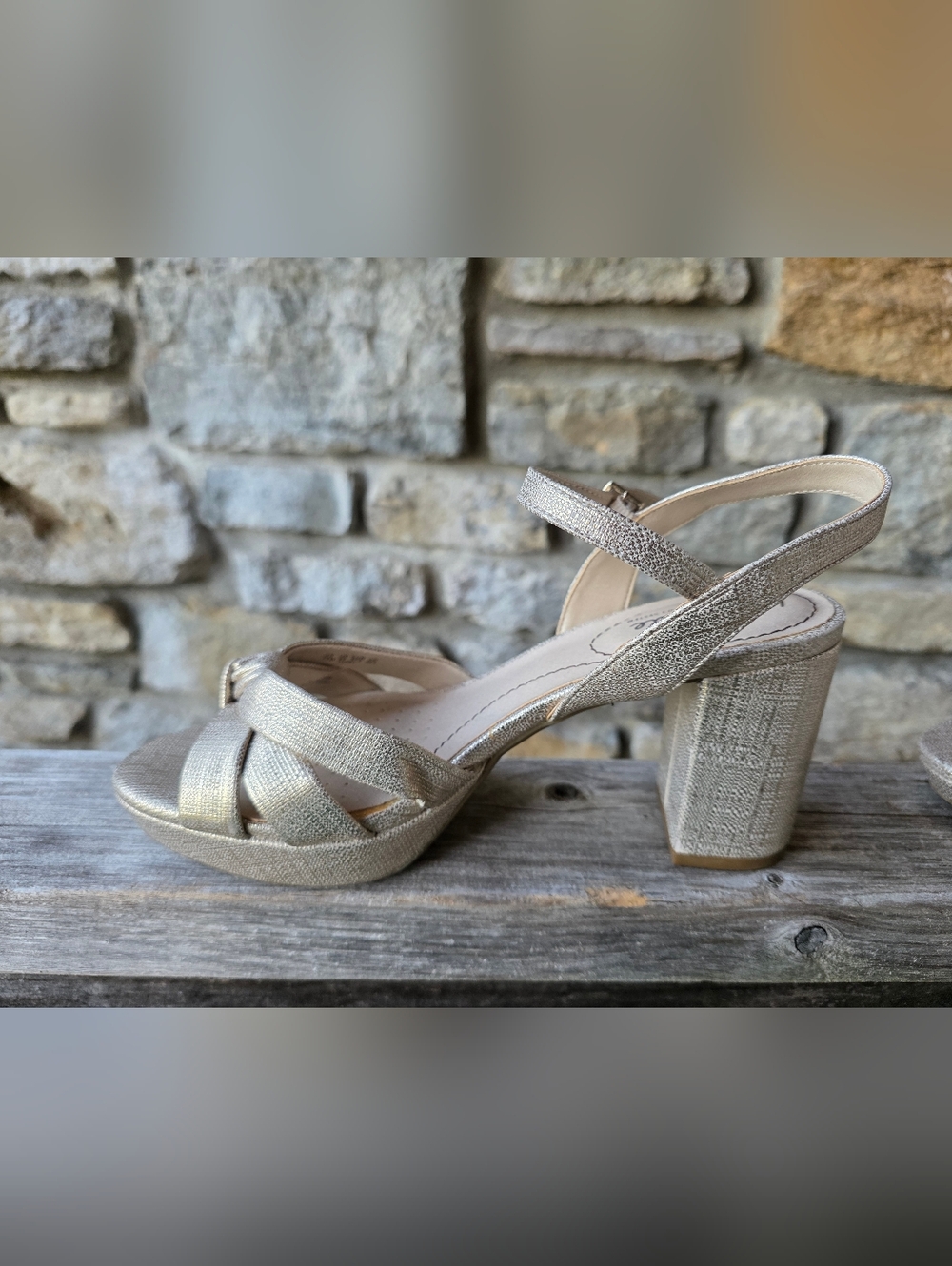 Life Stride Lucky Platform Block Heel Sandals  NWT